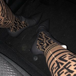 Fendi ankle booties kitten heel tobacco